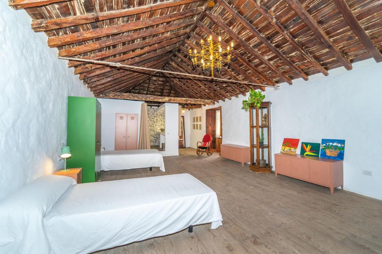 Cactus Coliving & Coworking Bed and Breakfast Arona  Exteriör bild