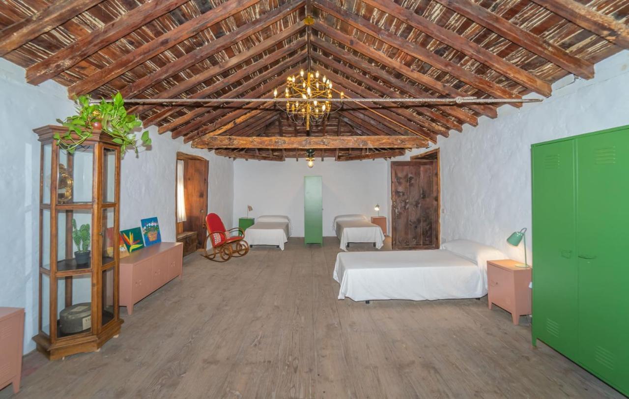 Cactus Coliving & Coworking Bed and Breakfast Arona  Exteriör bild